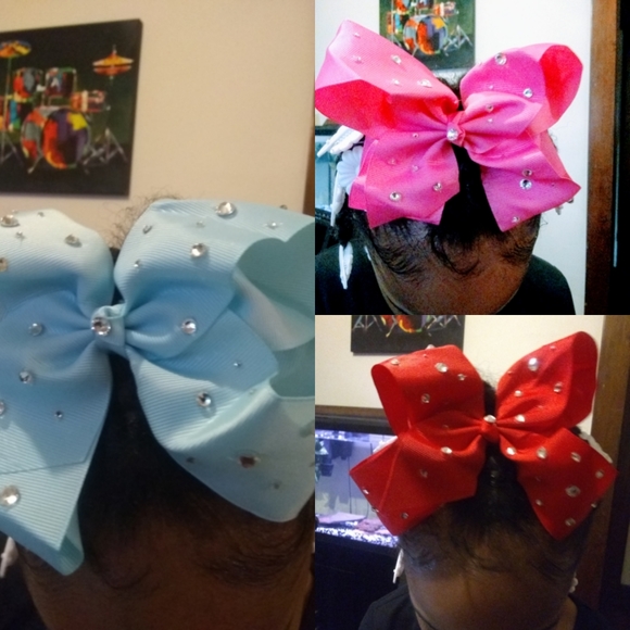 Cust bling Hairbowsows - Picture 2 of 2